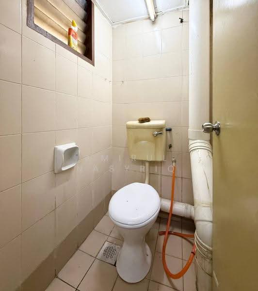 Apartment for Sale at Pangsapuri Semarak - Amirul Nasyriq - Bathroom - PropertyGuru.com.my