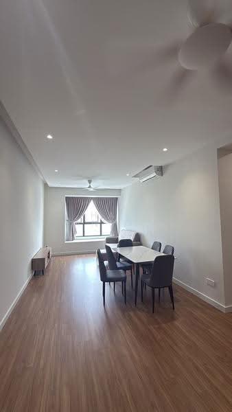 Kediaman Servis untuk Disewa di Helix2 @ PJ South - Haw Anson - Living Room - PropertyGuru.com.my