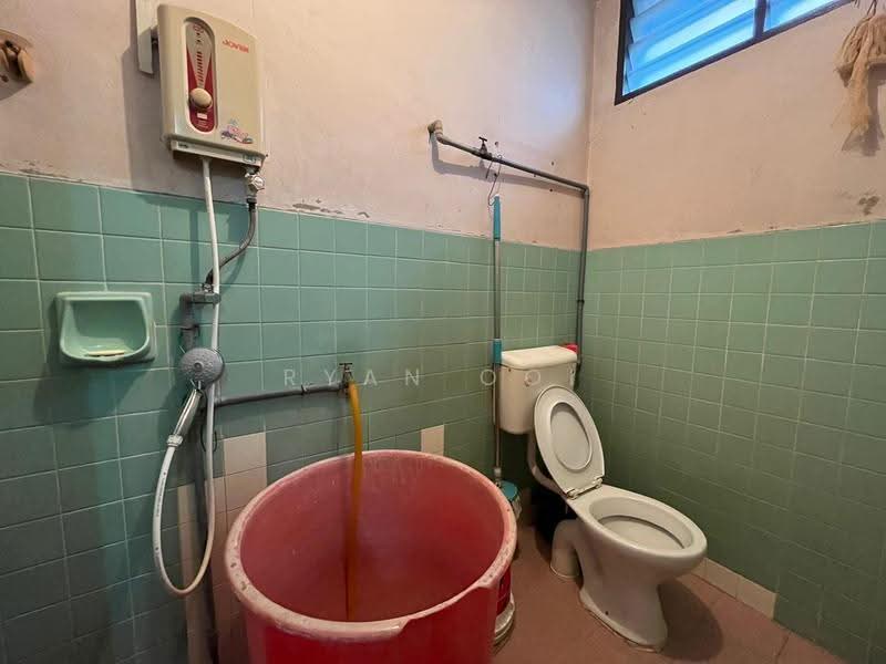 Rumah Teres 2-Tingkat untuk Dijual di Taman Berjaya (Alor Setar) - Ryan Ooi - Bathroom - PropertyGuru.com.my