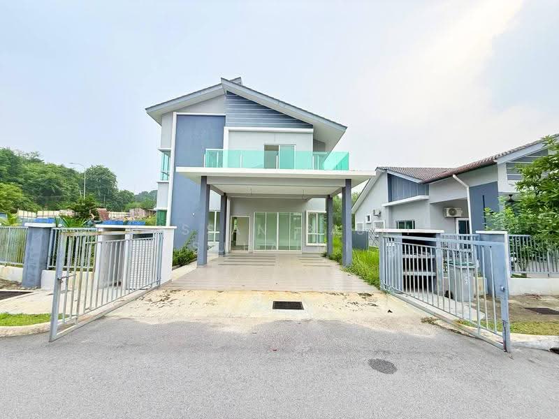 Bungalow House for Sale in Seremban (Negeri Sembilan) - Hassan Basri Suhaimi - Exterior - PropertyGuru.com.my
