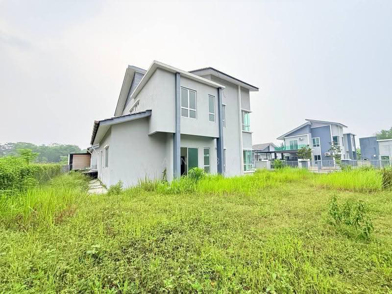 Bungalow House for Sale in Seremban (Negeri Sembilan) - Hassan Basri Suhaimi - Exterior - PropertyGuru.com.my