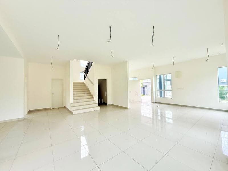 Bungalow House for Sale in Seremban (Negeri Sembilan) - Hassan Basri Suhaimi - Living Room - PropertyGuru.com.my