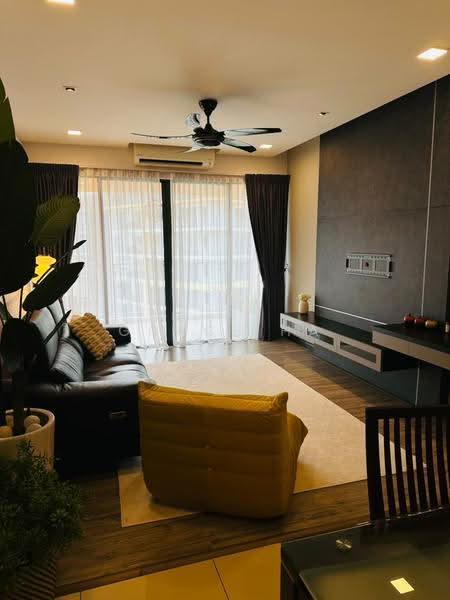 Kondominium untuk Disewa di Oasis 1 - Grace Ha - Living Room - PropertyGuru.com.my