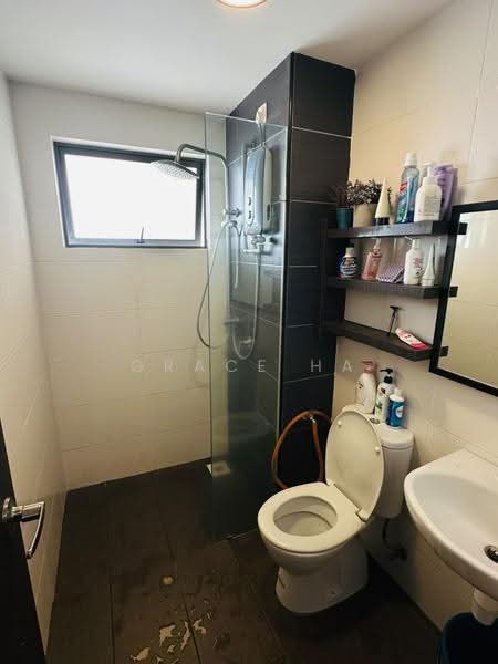 Kondominium untuk Disewa di Oasis 1 - Grace Ha - Bathroom - PropertyGuru.com.my