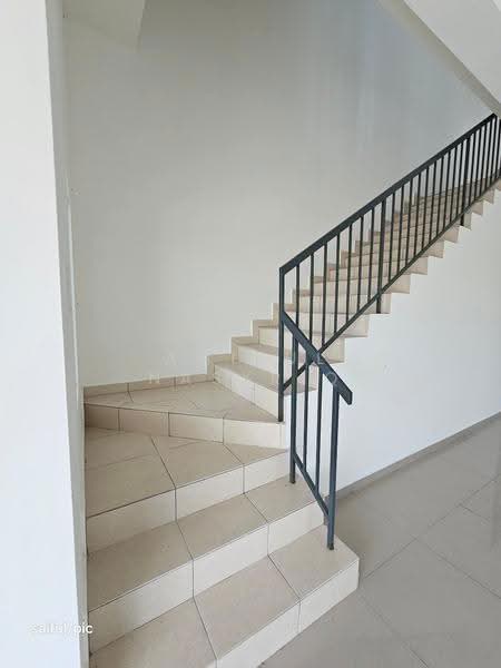 2-storey Terraced House for Sale in Desa Seri Setia (Sepang) - Amirul Nasyriq - PropertyGuru.com.my