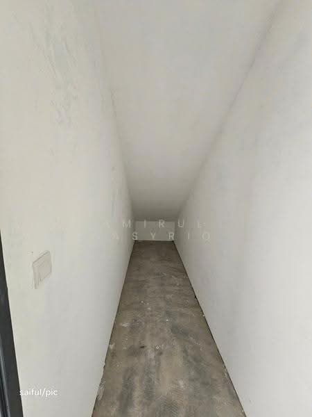 2-storey Terraced House for Sale in Desa Seri Setia (Sepang) - Amirul Nasyriq - Corridor - PropertyGuru.com.my