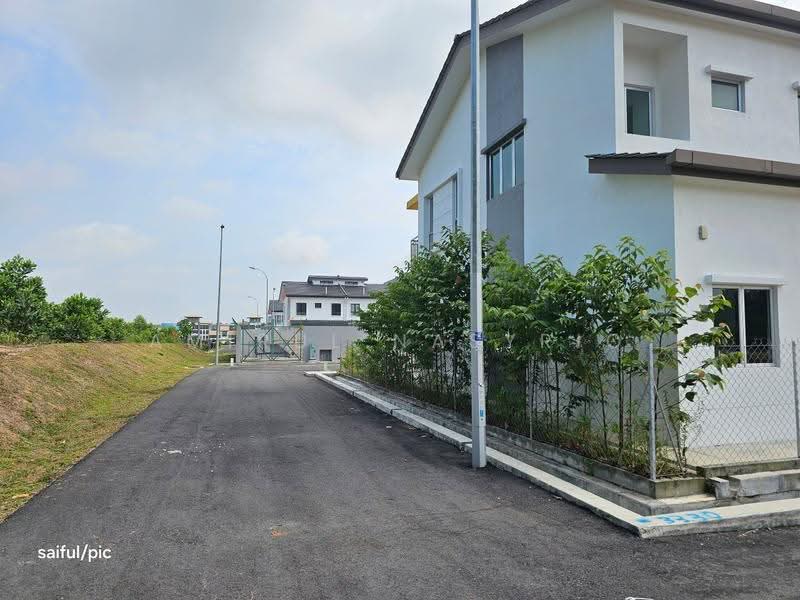 2-storey Terraced House for Sale in Desa Seri Setia (Sepang) - Amirul Nasyriq - PropertyGuru.com.my