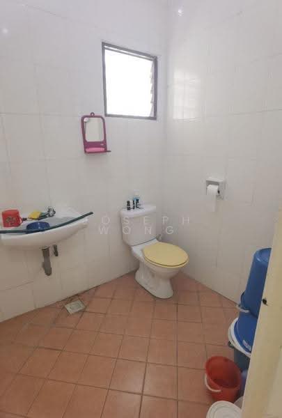 Rumah Teres 2-Tingkat untuk Dijual di Taman Pengkalan Utama (Ipoh) - Joseph Wong - Bathroom - PropertyGuru.com.my