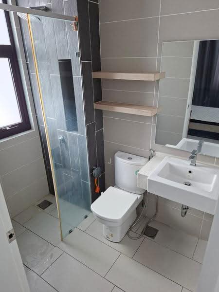 Kondominium untuk Disewa di Sky Condominium (Skyz Residence) - Yi Jun - Bathroom - PropertyGuru.com.my