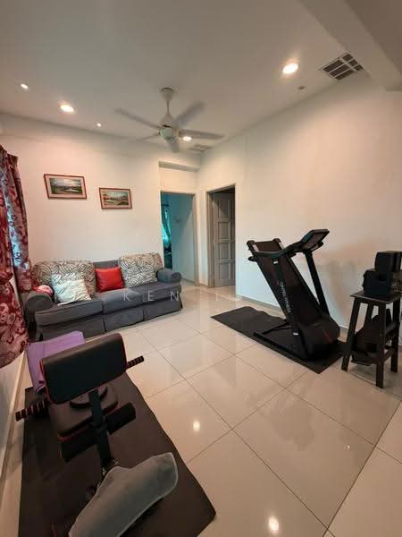 Rumah Teres 2-Tingkat untuk Disewa di Sungai Long (Bandar Sungai Long) - Ken Lim - Living Room - PropertyGuru.com.my