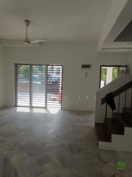 Rumah Teres 2-Tingkat untuk Disewa di Bandar Mahkota Cheras (Cheras) - Kenny Lai - Living Room - PropertyGuru.com.my