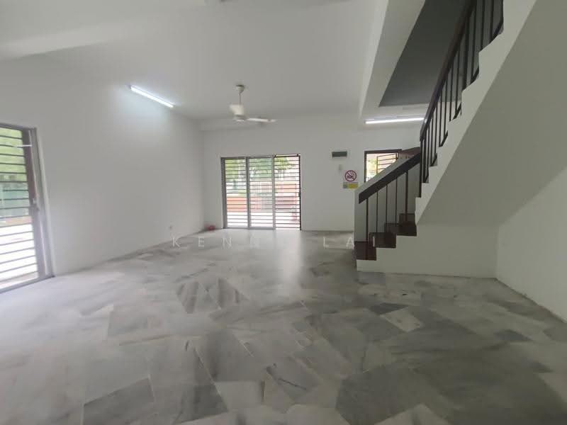 Rumah Teres 2-Tingkat untuk Disewa di Bandar Mahkota Cheras (Cheras) - Kenny Lai - Living Room - PropertyGuru.com.my