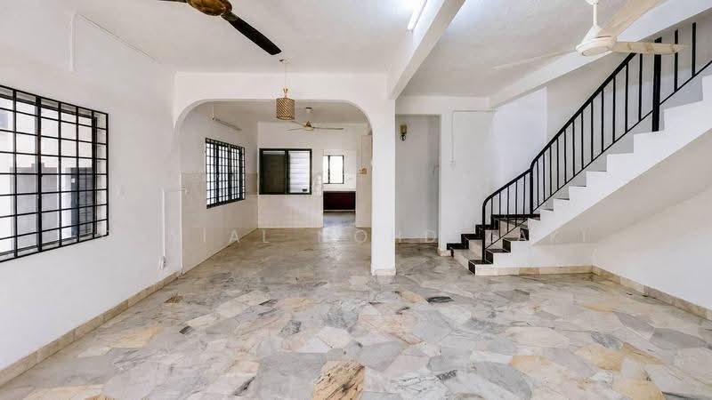 2-storey Terraced House for Sale in Klang (Selangor) - Danial Mohd Zaki - Living Room - PropertyGuru.com.my