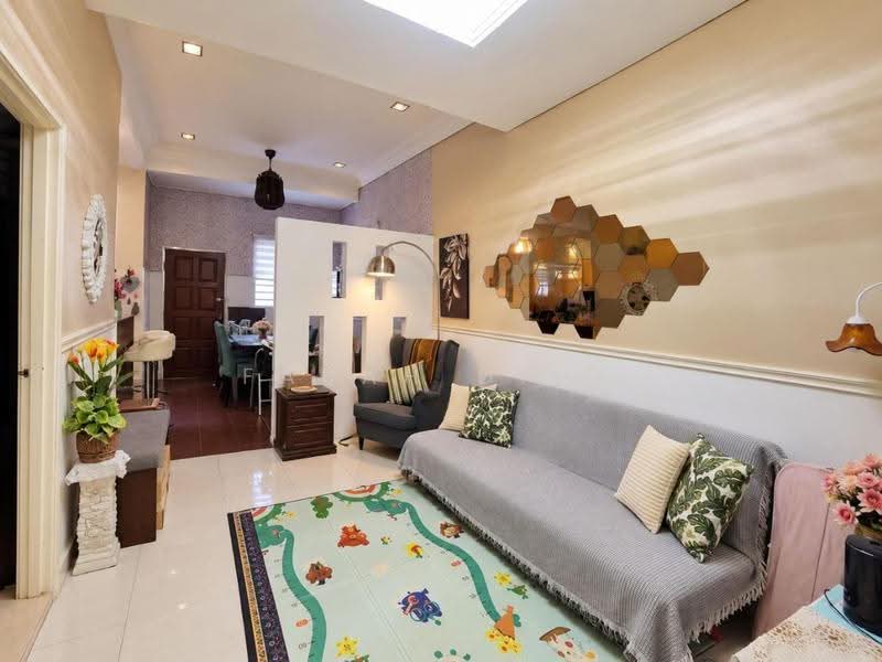 Rumah Teres 1-Tingkat untuk Dijual di Sungai Buloh (Selangor) - Farah Dina - Living Room - PropertyGuru.com.my