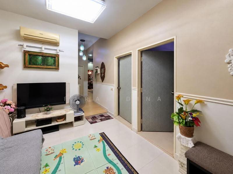 Rumah Teres 1-Tingkat untuk Dijual di Sungai Buloh (Selangor) - Farah Dina - Living Room - PropertyGuru.com.my
