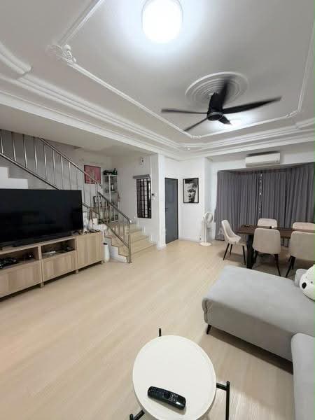 Rumah Teres 2-Tingkat untuk Dijual di Permas Jaya (Johor Bahru) - Amber Ma - Living Room - PropertyGuru.com.my