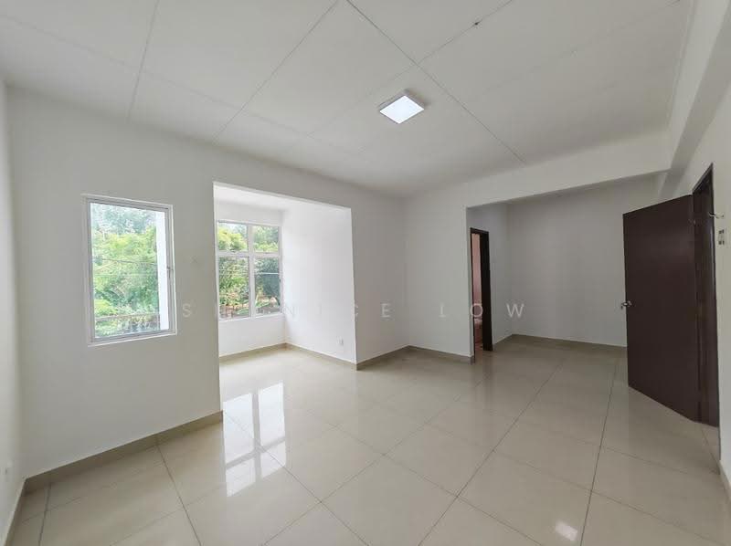 Rumah Teres 2-Tingkat untuk Dijual di TAMAN PUCHONG UTAMA (Puchong) - Shanice Low - Living Room - PropertyGuru.com.my