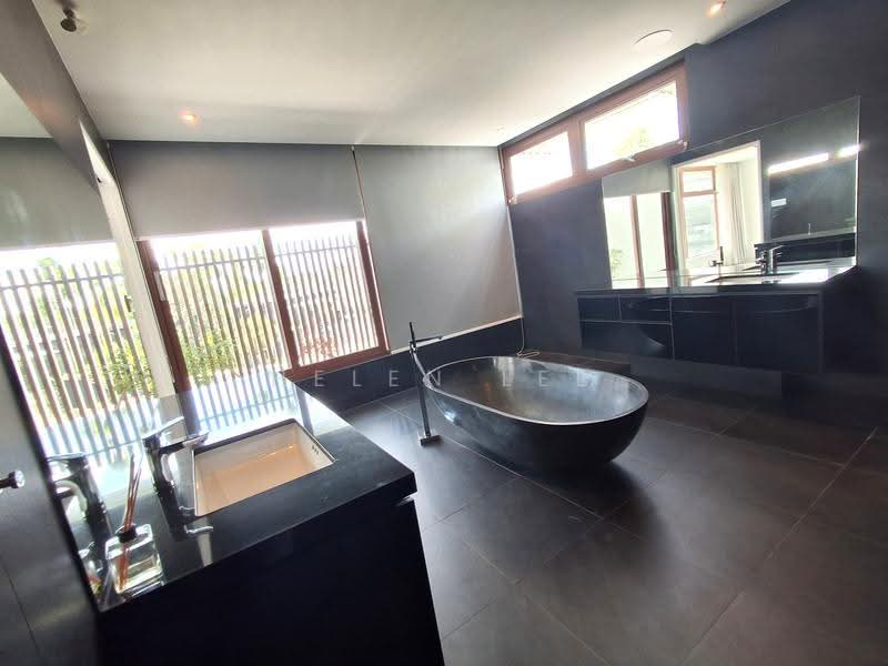 Rumah Banglo untuk Disewa di Ledang Heights (Iskandar Puteri (Nusajaya)) - Helen Lee - Bathroom - PropertyGuru.com.my
