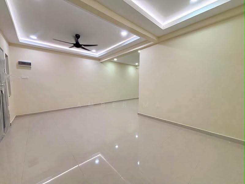 Rumah Teres 2-Tingkat untuk Dijual di Taman Anggerik (Tampoi) - Amber Ma - PropertyGuru.com.my