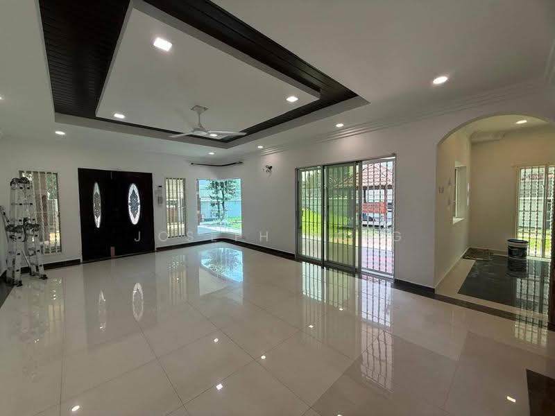 Semi-Detached House for Rent in Fair Park (Ipoh) - Joseph Wong - Living Room - PropertyGuru.com.my