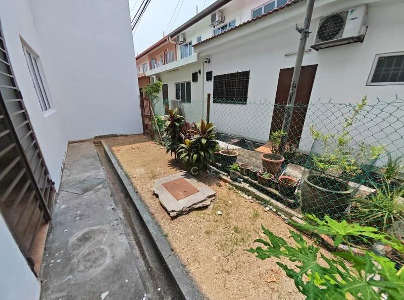 Rumah Teres 2-Tingkat untuk Dijual di TAMAN PUCHONG UTAMA (Puchong) - Shanice Low - Exterior - PropertyGuru.com.my