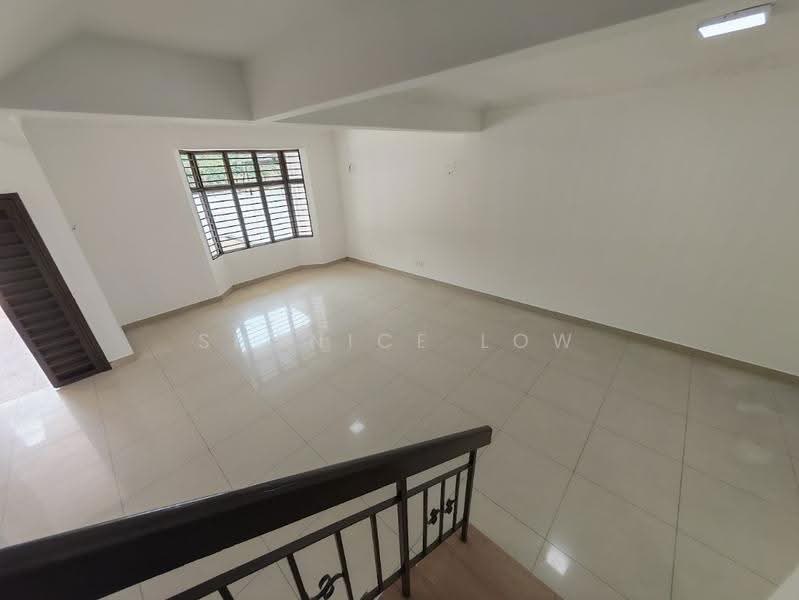 Rumah Teres 2-Tingkat untuk Dijual di TAMAN PUCHONG UTAMA (Puchong) - Shanice Low - Living Room - PropertyGuru.com.my