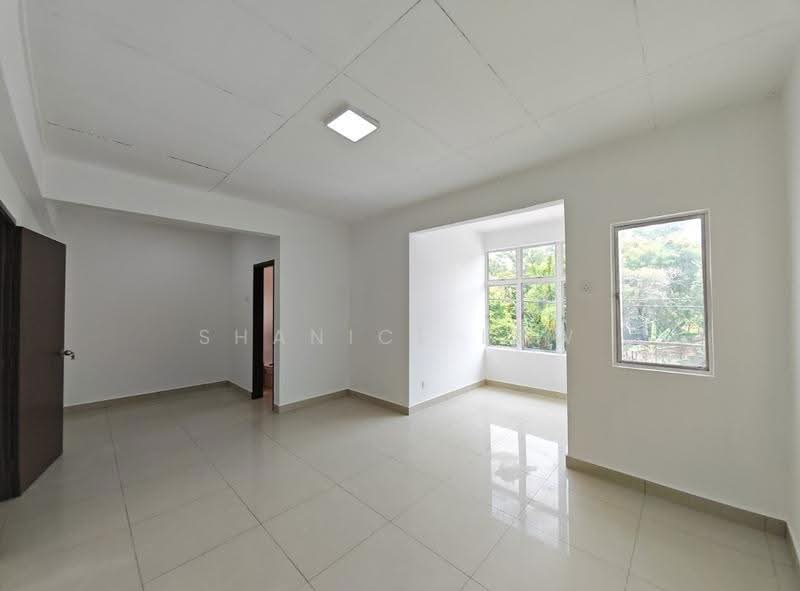 Rumah Teres 2-Tingkat untuk Dijual di TAMAN PUCHONG UTAMA (Puchong) - Shanice Low - Living Room - PropertyGuru.com.my