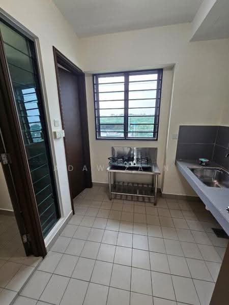 Service Residence for Sale at Saujana Residency - Adaw Zain - Kitchen - PropertyGuru.com.my