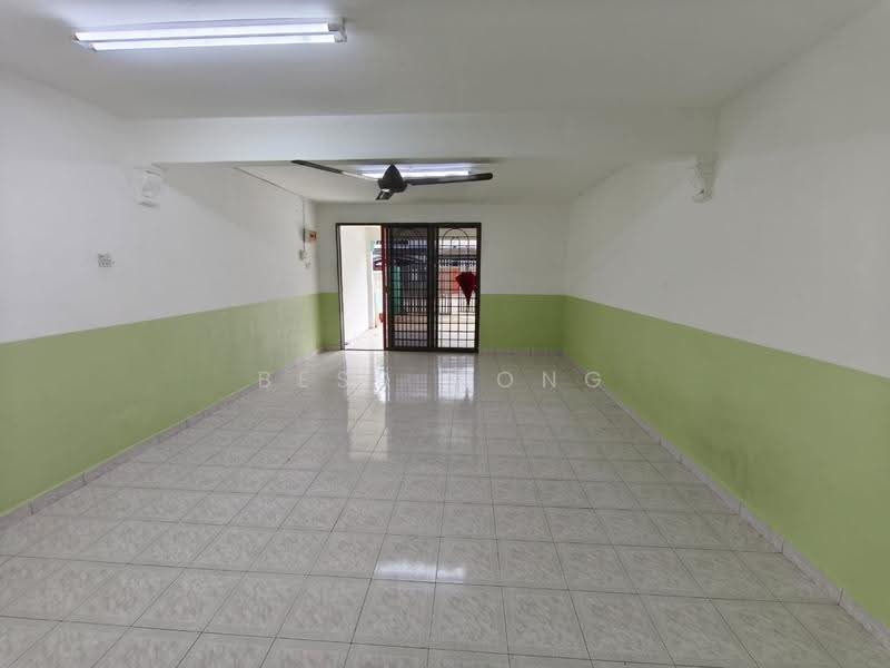 Rumah Teres 2-Tingkat untuk Disewa di Senai (Johor Bahru) - Bess Wong - Living Room - PropertyGuru.com.my