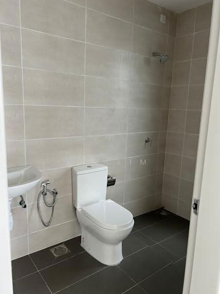 Kondominium untuk Dijual di Alstonia Residence - Ken Lim - Bathroom - PropertyGuru.com.my