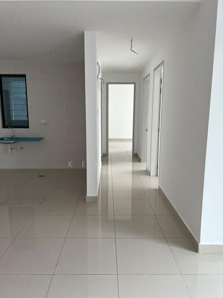 Kondominium untuk Dijual di Alstonia Residence - Ken Lim - Corridor - PropertyGuru.com.my