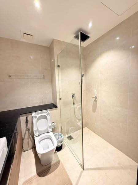 Kondominium untuk Dijual di Jesselton Residences - Jzellyn Ma - Bathroom - PropertyGuru.com.my