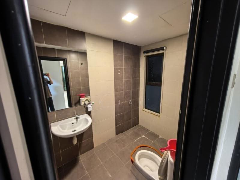 Kondominium untuk Disewa di Atmosfera Kondominium - JK Lau - Bathroom - PropertyGuru.com.my