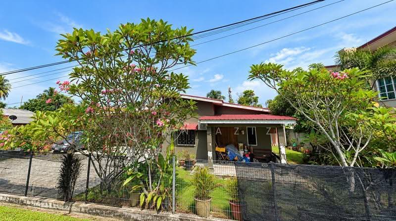 Rumah Banglo untuk Dijual di Kampung Melayu Batu 16 (Rawang) - Zihan Aziz - Exterior - PropertyGuru.com.my