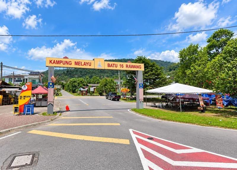Rumah Banglo untuk Dijual di Kampung Melayu Batu 16 (Rawang) - Zihan Aziz - PropertyGuru.com.my