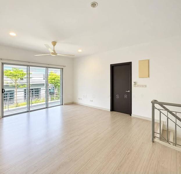 Terraced House for Sale in Denai Alam (Shah Alam) - Asliza Md Asrar - Living Room - PropertyGuru.com.my