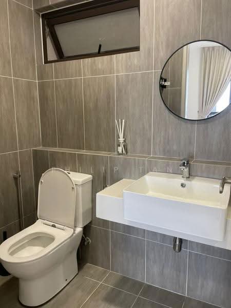 Kediaman Servis untuk Disewa di The Pulse Residence - Philip Tan - Bathroom - PropertyGuru.com.my