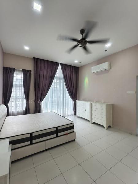 2-storey Terraced House for Rent in Taman Mount Austin (Tebrau) - Daphne Lee - Bedroom - PropertyGuru.com.my