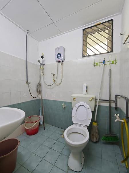 Terraced House for Sale in Taman Merdeka Jaya (Batu Berendam) - Celine Chen - Bathroom - PropertyGuru.com.my