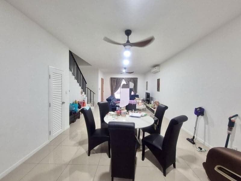 Rumah Teres 2-Tingkat untuk Dijual di Cyberjaya (Selangor) - Sue Arifin - Living Room - PropertyGuru.com.my