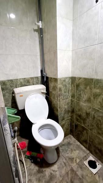 Flat for Sale at Seri Pulai - Ken Lim - Bathroom - PropertyGuru.com.my