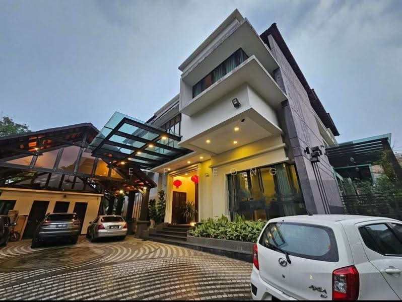 Bungalow House for Rent in Bukit Gita Bayu (Seri Kembangan) - Jeff Teong - PropertyGuru.com.my