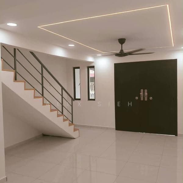 2-storey Terraced House for Sale in Johor Jaya (Johor Bahru) - Alex Sieh - Entrance - PropertyGuru.com.my