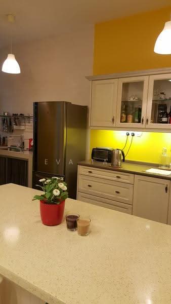 Cluster House for Sale in Nusa Duta (Iskandar Puteri (Nusajaya)) - Eva Tan - Kitchen - PropertyGuru.com.my