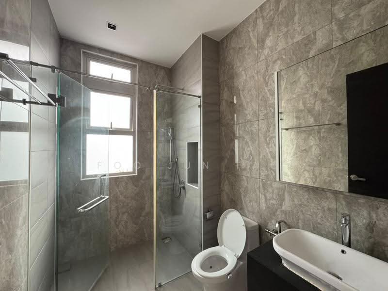 Cluster House for Rent in Taman Ekoflora (Johor Bahru) - Foo Jun Tao - Bathroom - PropertyGuru.com.my