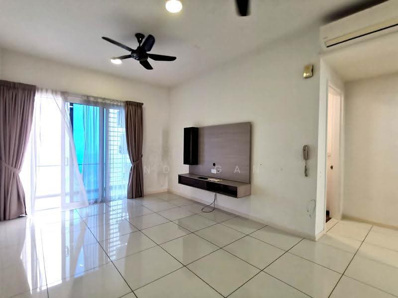 Kediaman Servis untuk Dijual di Eco Sky - Andy Gan - Living Room - PropertyGuru.com.my
