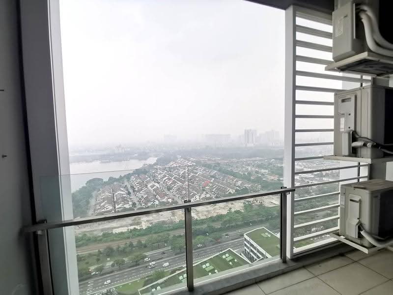Kediaman Servis untuk Dijual di Eco Sky - Andy Gan - Balcony - PropertyGuru.com.my