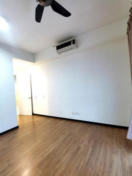 Kediaman Servis untuk Dijual di Eco Sky - Andy Gan - Bedroom - PropertyGuru.com.my