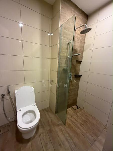 Service Residence for Sale at Avara - Wan Jia Shun - Bathroom - PropertyGuru.com.my