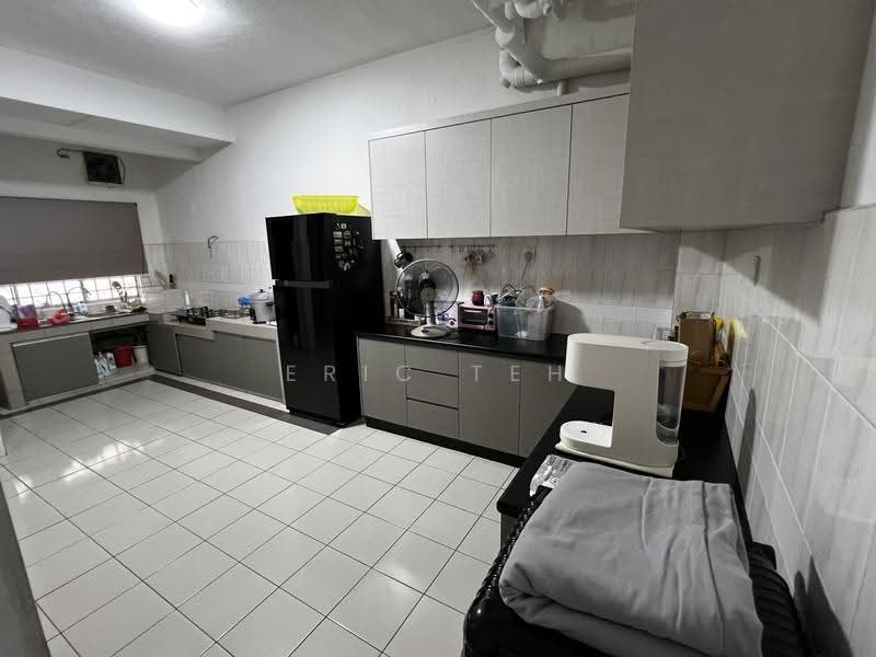 Terraced House for Rent in Taman Cheras Indah (Ampang) - Eric Teh - Kitchen - PropertyGuru.com.my